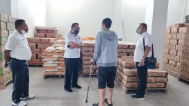 Satgas Pangan Daerah membongkar dua gudang diduga sebagai tempat penimbunan minyak goreng di Kota Palu. Foto: Istimewa