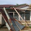 Rumah Warga Desa Pendolo, Kecamatan Pamona Puselemba, Kabupaten Poso, rusak diterjang angin puting beliung, Selasa, 29 November 2022. Foto: Istimewa