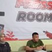 Wali Kota Palu Hadianto Rasyid (kanan) dan Kepala Bagian Hubungan Masyarakat (Humas) dan Protokol Pemkot Palu Evhie Fatimah Hatta. Foto: Dok PaluPoso