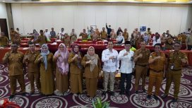 Wakil Wali Kota Palu Reny A Lamadjido secara resmi membuka Forum Advokasi Komitmen Pemerintah Daerah Kota Palu. Foto : Humas Pemkot Palu