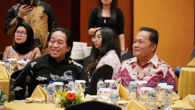 
 Sulteng) Alimuddin Paada menghadiri acara presentasi pembuatan film layar lebar tentang perjuangan Tombolotutu dalam mengusir penjajah. Foto : Humas DPRD Sulteng