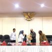 Sekretaris Daerah Kota Palu, Irmayanti Pettalolo, menghadiri kegiatan pembinaan proses pengisian Jabatan Pimpinan Tinggi (JPT). Foto : Humas Pemkot Palu