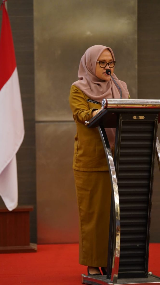 
 Sekretaris Daerah Kota Palu, Irmayanti Pettalolo secara resmi membuka Workshop Pengelolaan Barang Milik Daerah. Foto: Humas Pemkot Palu