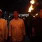 Lurah Kabonena Putra M Airlangga bersama warga menggelar pawai obor menyambut bulan Ramadhan. Foto: Putra M Airlangga