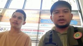 Ketua DPD PPNI Parimo Husain bersama Rinto meminta maaf kepada seluruh masyarakat Indonesia. Foto: tangkapan layar video
