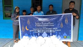 Jelang Ramadhan, PT Trinusa Dharma Utama (TDU) bagi 500 sembako. Foto: Istimewa