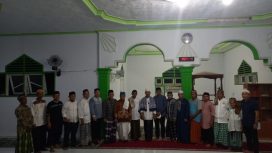 Tim Safari Ramadhan Pemerintah Provinsi Sulawesi Tengah mengunjungi masjid Ar Rafiq di Desa Sansarino. Foto: Humas Pemrov Sulteng