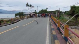 Kondisi terkini jembatan di Kelurahan Buluri yang longsor. Foto: istimewa