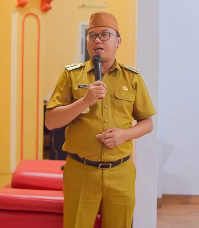 
 Bupati Morowali Utara Delis Julkarson Hehi. Foto: Humas PT GNI