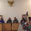 Wali Kota Palu Hadianto Rasyid bersama pihak Sampoerna melakukan pertemuan dengan guru dan kepala sekolah. Foto: Humas Pemkot Palu