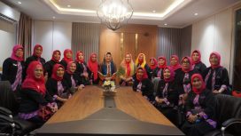 Ketua DPRD Sulteng Nilam Sari Lawira menerima kunjungan dari Ikatan Pengusaha Muslimah Indonesia. Foto: DPRD Sulteng