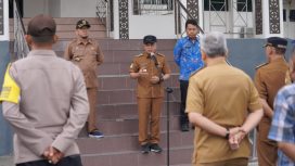 Wali Kota Palu Hadianto Rasyid saat memberikam pengarahan kepada Satgas Pancasila. Foto: Humas Pemkot Palu