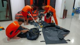 tim Rescue Unit Siaga SAR Toli-Toli bersiap melakukan pencarian terhadap korban bernama Rahmat. Foto: Basarnas Palu