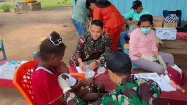 Satgas Yonif 511/DY melaksanakan kegiatan Puskesmas di Distrik Sota, Kabupaten Merauke. Foto: istimewa