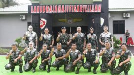 Sebanyak 15 personel TNI Angkatan Udara Mako Lanud Raja Haji Fisabilillah mendapatkan hadiah spesial di bulan suci Ramadan berupa kenaikkan pangkat. Foto: Humas TNI AU