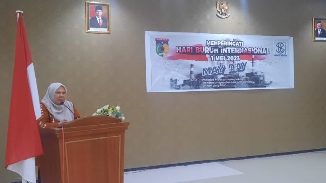 
 Wakil Wali Kota Palu Reny A Lamadjido menghadiri kegiatan dialog bersama para buruh. Foto: Humas Pemkot Palu