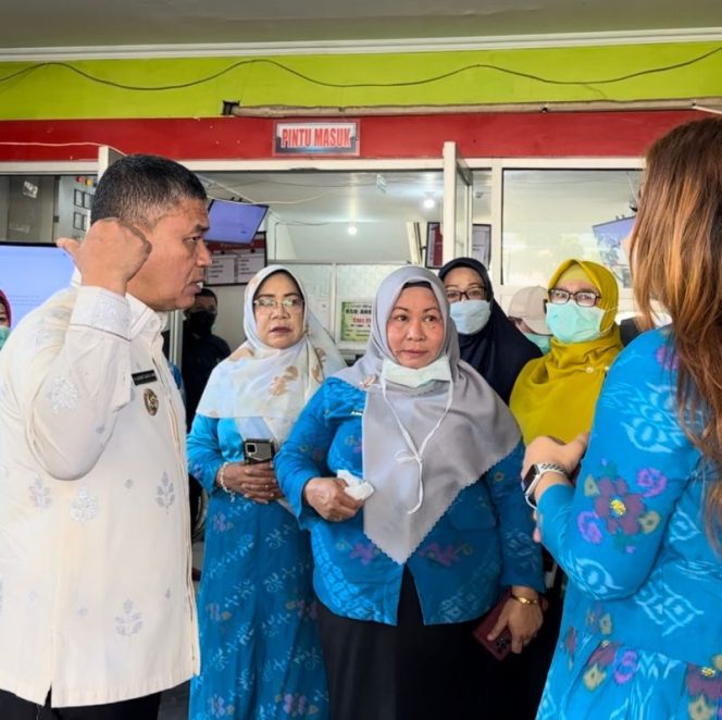 
 Wali Kota Palu Hadianto Rasyid melakukan Inspeksi Mendadak (Sidak) ke RSUD Anutapura Palu. Foto: Humas Pemkot Palu