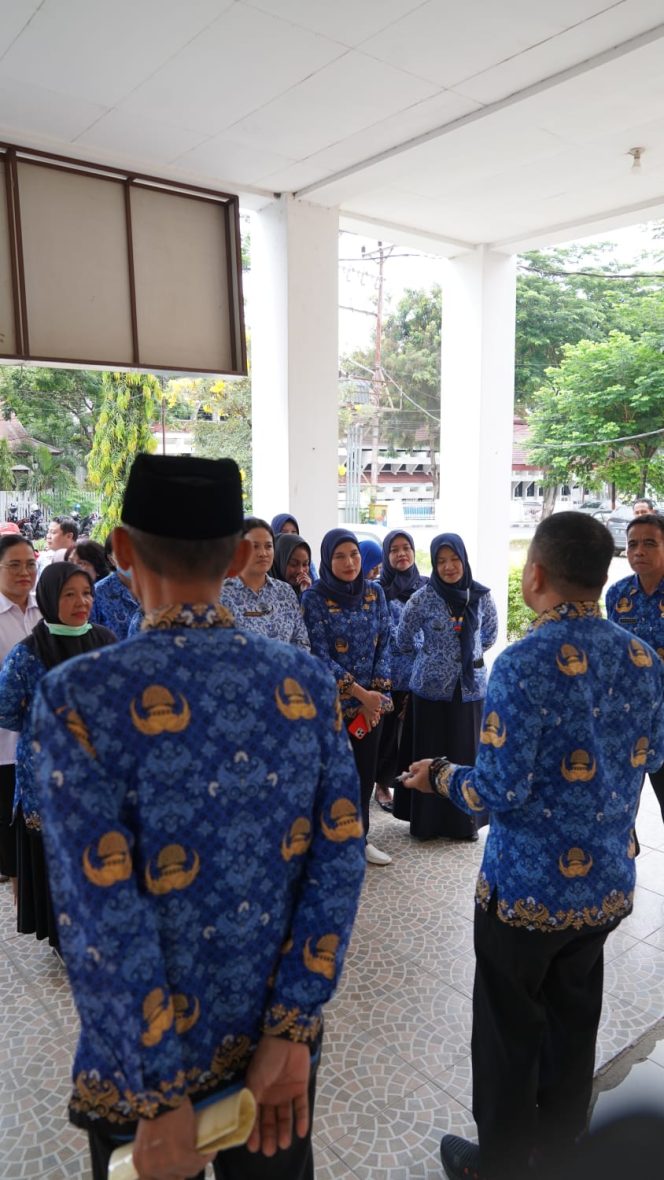 
 Wali Kota Palu Hadianto Rasyid berkeliling OPD. Foto: Humas Pemkot Palu