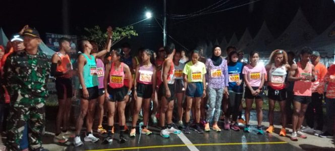 
 Persiapan para atlet jelang pembukaan Khatulistiwa Marathon. Foto: Diskominfo Parimo