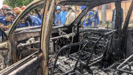 Mobil pengecer BBM ke Pertamini di Palu terbakar. Foto: Damkarmat Kota Palu