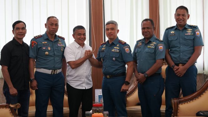 
 Wali Kota Palu Hadianto Rasyid Terima Kunjungan Danlanal Palu, Jumat (4/8/23). Foto: Dok. Pemkot Palu