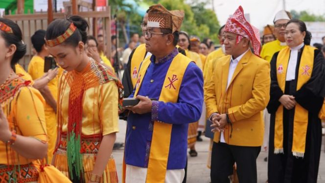 
 Wali Kota Palu Hadianto Rasyid menghadiri Pentahbisan Gedung Gereja Toraja Jemaat Sion Anutapura Palu, di Jalan Purnawirawan Kota Palu, Sulawesi Tengah, Sabtu, 05 Agustus 2023. Foto: Dok. Pemkot Palu