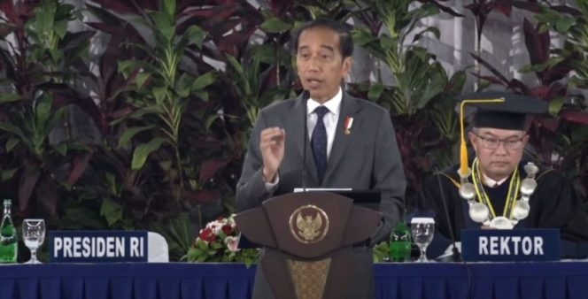 
 Presiden Jokowi menghadiri Sidang Terbuka Dies Natalis ke-60 IPB, Jumat, 15 September 2023, di Kampus IPB Dramaga, Bogor, Jawa Barat. Foto: Tangkapan Layar
