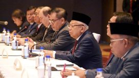 Ma'ruf Amin melakukan pertemuan dengan sejumlah pengusaha Tiongkok di wilayah Fujian, di Hotel Crowne Plaza Fuzhou Riverside, Fuzhou, Provinsi Fujian, Tiongkok, Jumat, 15 September 2023. Foto: BPMI Setwapres