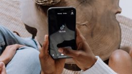Ilustrasi transaksi TikTok. Foto: Pexels