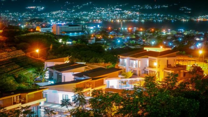 
 Suasana malam di Kota Palu. Foto: Istimewa