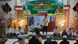 Pj. Bupati Parigi Moutong, Richard Arnaldo, menghadiri peringatan Maulid Nabi Muhammad SAW yang berlangsung di Masjid Jami, Kelurahan Masigi, Kecamatan Parigi, pada Senin, 23 Oktober 2023. Foto: Diskominfo Parimo