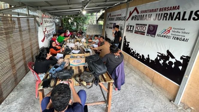 
 Tiga organisasi, yaitu Asosiasi Media Siber Indonesia (AMSI) Sulteng, Ikatan Jurnalis Televisi Indonesia (IJTI) Sulawesi Tengah, dan Pewarta Foto Indonesia (PFI) Palu, kembali menggelar festival media (fesmed) di Palu. Foto: Istimewa