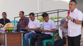 Wali Kota Palu Hadianto Rasyid mengungkapkan pentingnya masyarakat bayar pajak daerah, pada pertemuan dengan warga di Kelurahan Boyaoge, Kecamatan Tatanga, Kota Palu, Sabtu 3 Februari 2024. Foto: Istimewa