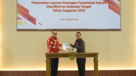 Pj. Bupati Parigi Moutong Serahkan Laporan Keuangan Tahun 2023 kepada BPK RI perwakilan Sulawesi Tengah, Kamis 28 Maret 2024 Foto: Diskominfo Parimo