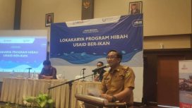Kepala DKP Sulteng, Moh. Arif Latjuba saat menyampaikan sambutan pada Lokakarya Program Hibah USAID Ber-IKAN di salah satu hotel di Kota Palu, Senin 29 Januari 2024. Foto: Istimewa