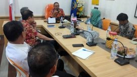 Sekda Zulfinasran Pimpin Rapat Persiapan Launching Aplikasi Srikandi. Foto: Diskominfo Parimo