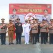 Suasana upacara tabur bunga di Laut Sambut Hari Bhayangkara ke-78, di Mako Polairud Polda Sulteng pada Senin, 24 Juni 2024. Foto: Istimewa