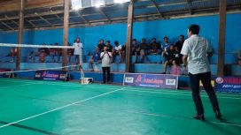 Erwin Burase Resmi Buka Turnamen Badminton Armanda 2024 di Parigi Moutong, Minggu malam, 14 Juli 2024. Foto: Tim