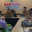 Wali Kota Palu, memimpin Rapat Koordinasi tentang Penanggulangan Kemiskinan di Kota Palu yang berlangsung di ruang Bappeda Kota Palu, pada Senin 25 November 2024. Foto: Istimewa
