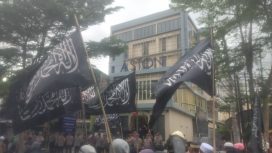 Umat Islam Sulteng Geruduk Hotel Aston. Foto: Istimewa