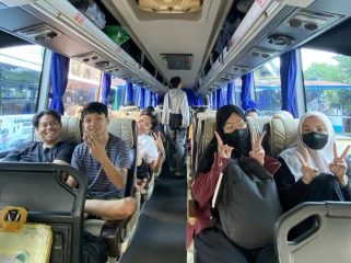 Wajah-wajah bahagia para pemudik yang siap kembali ke kampung halaman dengan program Mudik Gratis 2025 dari Pemkot Palu. Foto: Pemkot Palu 