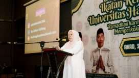 Wagub Sulteng, dr. Reny Lamadjido, menyampaikan sambutan dalam acara buka puasa bersama Ikatan Alumni Universitas Hasanuddin (IKA Unhas) Sulteng, Minggu 23 Maret 2025, di salah satu hotel di Palu. Foto: Pemprov Sulteng 