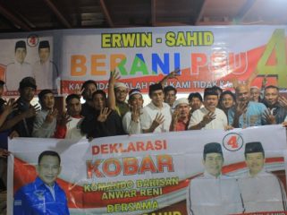 Relawan BERANI dukung Erwin-Sahid kembali mendaklarasikan dukungannya kepada Erwin-Sahid. Kali ini dihadiri Relawan BERANI Semeton, Komando Barisan Anwar-Reny (KOBAR), Perempuan BERANI, AR SQOUAD, dan BERANI BERIMAN, di Kecamatan Mepanga, Minggu, 23 Maret 2025. Foto: Istimewa 