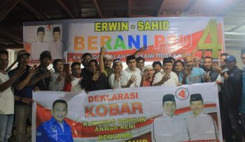 Relawan BERANI dukung Erwin-Sahid kembali mendaklarasikan dukungannya kepada Erwin-Sahid. Kali ini dihadiri Relawan BERANI Semeton, Komando Barisan Anwar-Reny (KOBAR), Perempuan BERANI, AR SQOUAD, dan BERANI BERIMAN, di Kecamatan Mepanga, Minggu, 23 Maret 2025. Foto: Istimewa 