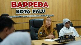 Wakil Wali Kota Palu, Imelda Liliana Muhidin, memimpin pembahasan Rancangan Awal RPJMD Kota Palu 2025-2029 di kantor Bappeda Kota Palu, Senin 24 Maret 2025. Pertemuan ini bertujuan menyusun prioritas pembangunan yang sejalan dengan visi daerah.