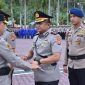 Kapolda Sulteng Irjen Pol Dr. Agus Nugroho, pimpin serah terima jabatan (sertijab) Kapolres Parigi Moutong, Selasa pagi, 6 Mei 2025.