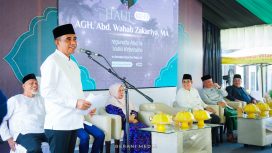 Gubernur Sulawesi Tengah, Anwar Hafid, saat beri sambutan di Haul ke-13 AGH. Abd. Wahab Zakariya di Pondok Pesantren Anwarul Qur’an, Palu, Senin 12 Mei 2025. Foto: Tim Media Gubernur Sulteng 
