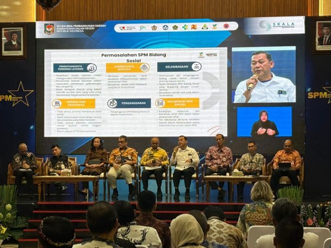 
 Sekot Palu, Irmayanti Pettalolo menghadiri ajang Standar Pelayanan Minimal (SPM) Awards Tahun Anggaran 2025 yang digelar Kementerian Dalam Negeri di Gedung Serbaguna Ditjen Bina Pembangunan Daerah (Bina Bangda), Jakarta Selatan, Jumat, 23 Mei 2025. Foto: Pemkot Palu