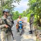 Satuan Tugas III Preventif Operasi Madago Raya mengintensifkan razia kendaraan di sejumlah titik strategis di Poso, Sulawesi Tengah, Sabtu, 21 Juni 2025. Foto: Istimewa 
