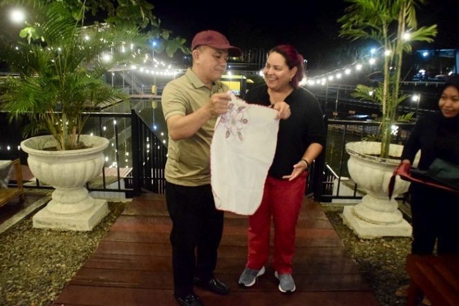 
 Wali Kota Palu Jamu CEO Adelante Community Development asal Amerika Serikat